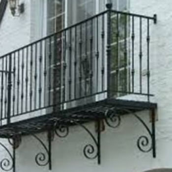 ΚΑΓΚΕΛΑ_ΠΕΡΗΦΡΑΞΕΙΣ_ΜΠΑΛΚΟΝΙΟΥ_360Χ290_3